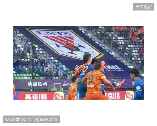 博主：国安下午集结韩佳奇现身，个别球员已从基地搬走私人物品